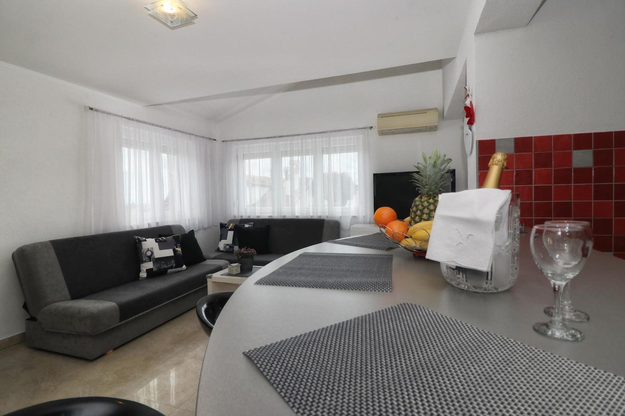 Apartments Link Rovinj Exterior photo