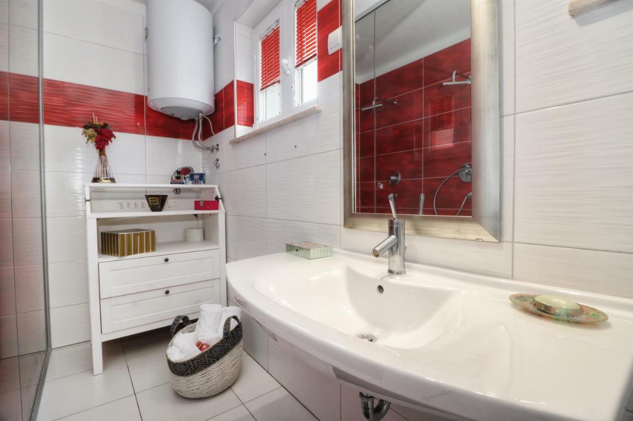 Apartments Link Rovinj Exterior photo